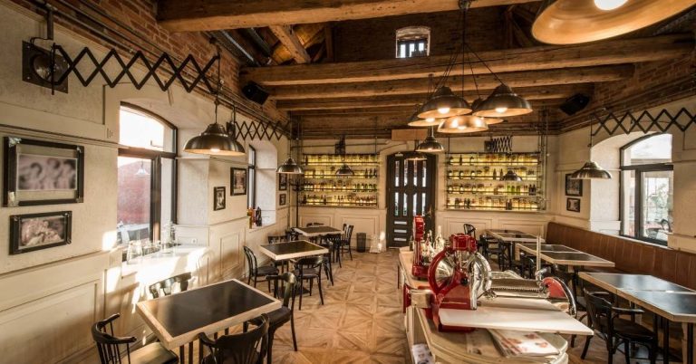 Bangladesh Cox’s Bazar Hotel Guide: Where Comfort Meets the World’s Longest Sea Beach